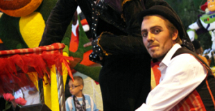 Echassiers de cirque - Cuckoo Crazy Circus