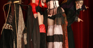 Echassiers de cirque - Cuckoo Crazy Circus