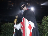 Echassiers masqués au Grand bal Dior au Musée Rodin (75)