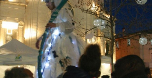 Echassiers pour animations de Noël